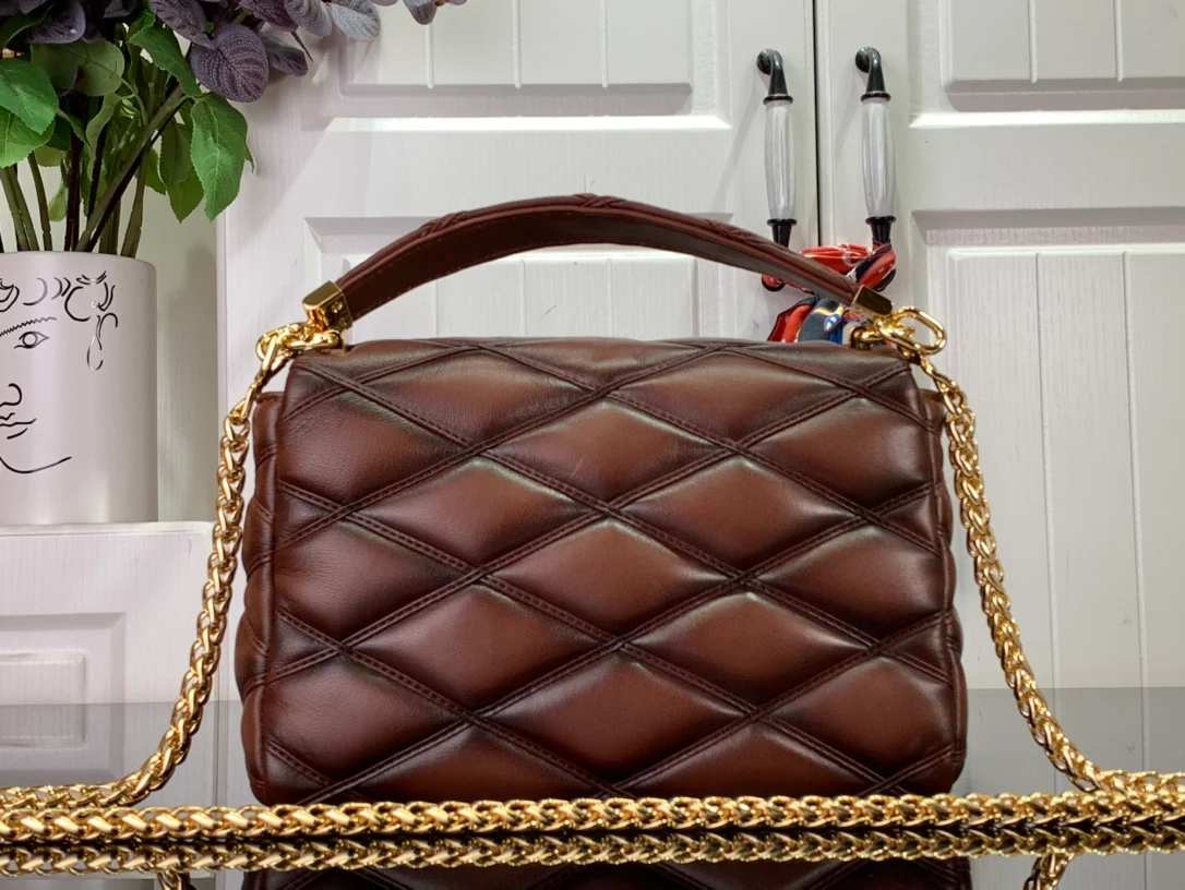 m25107-LV-Кварцевая сумка с тисненым узором и цепочкой, средне-темно-коричневая