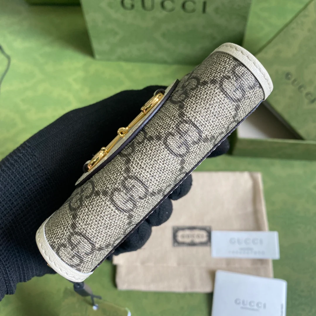 Gucci 新款拉链短夹