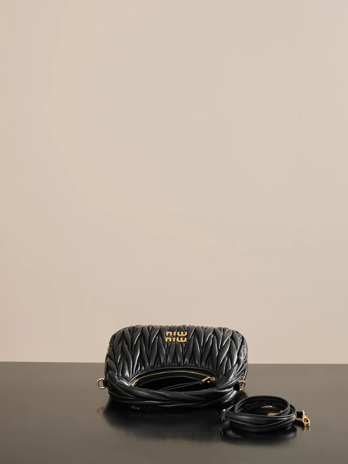 Miu Miu-5bc125m900-??????-????-Маленький-Черный