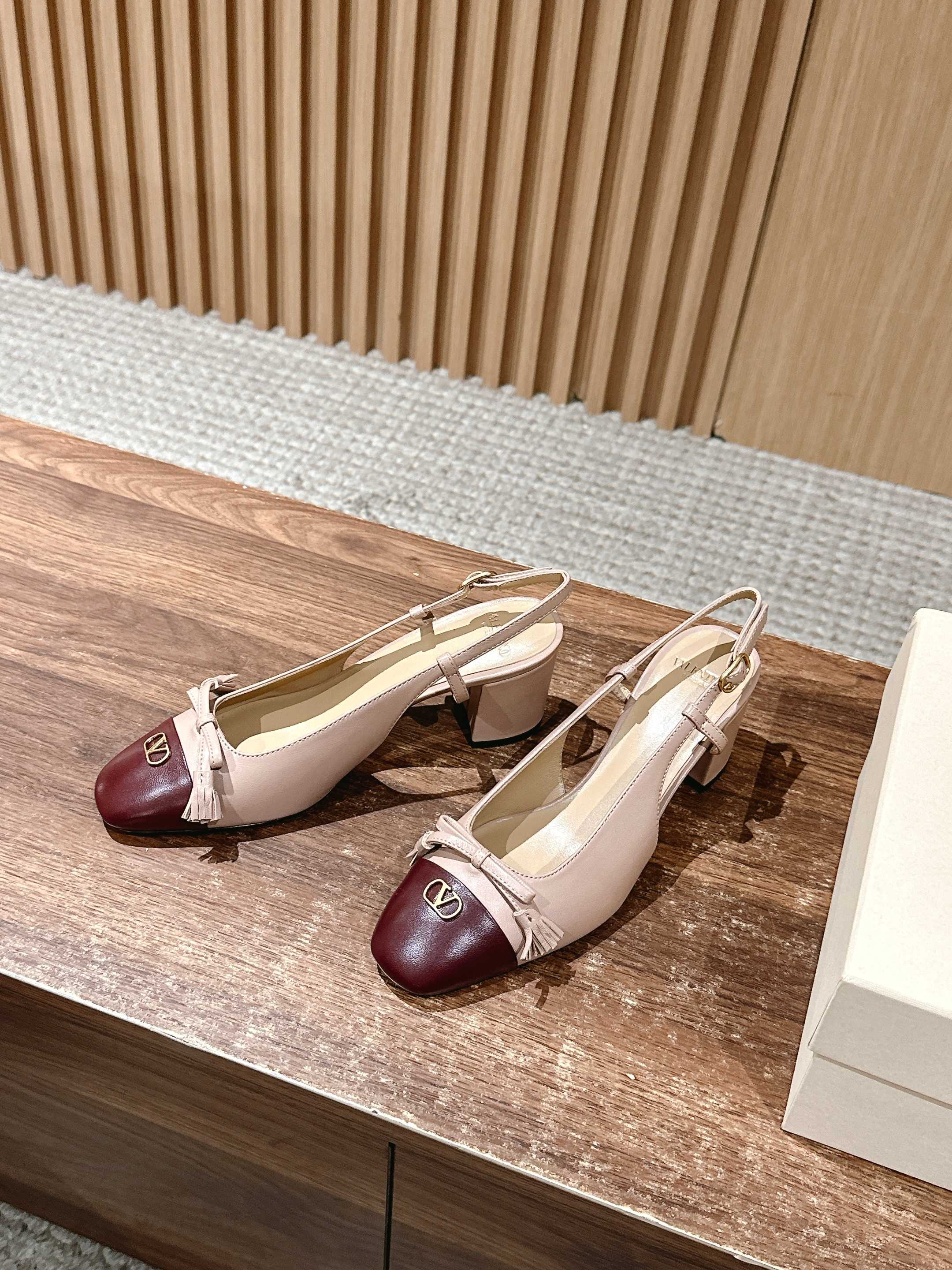 RV - Туфли на толстом каблуке с закрытым носком - Абрикосово-коричневые