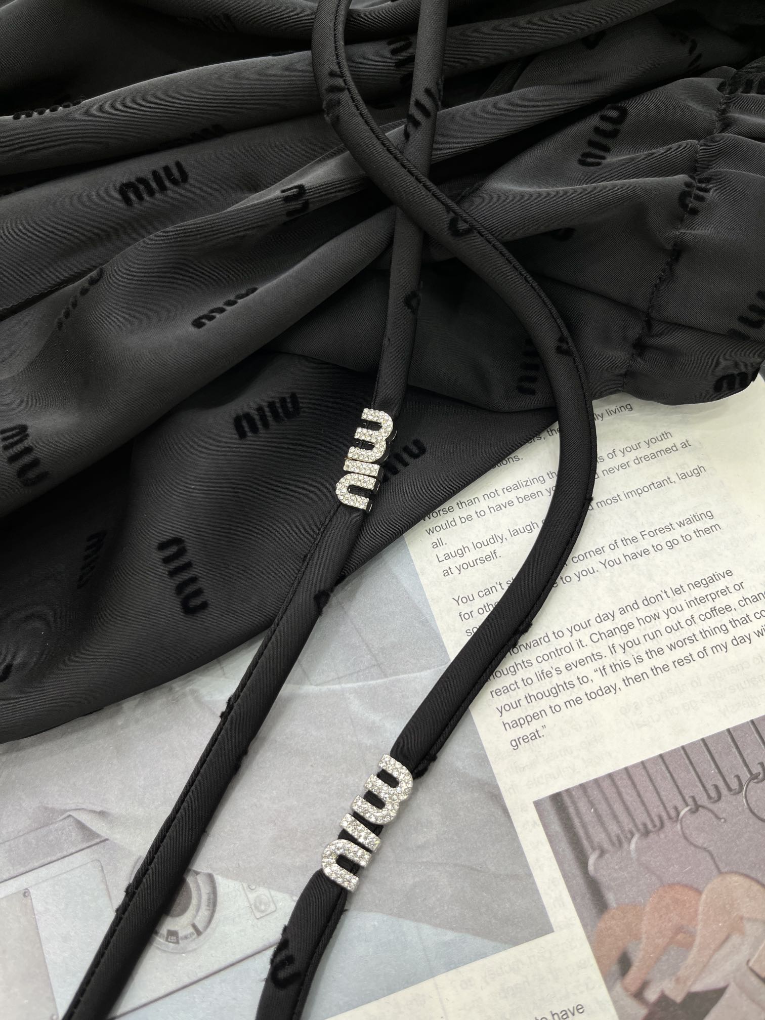 Miu Miu-2404 - Широкие повседневные брюки с завязками и надписью Miu Miu-2404