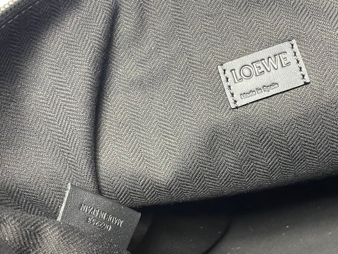 Мужская сумка через плечо Loewe Cubi 2022 года