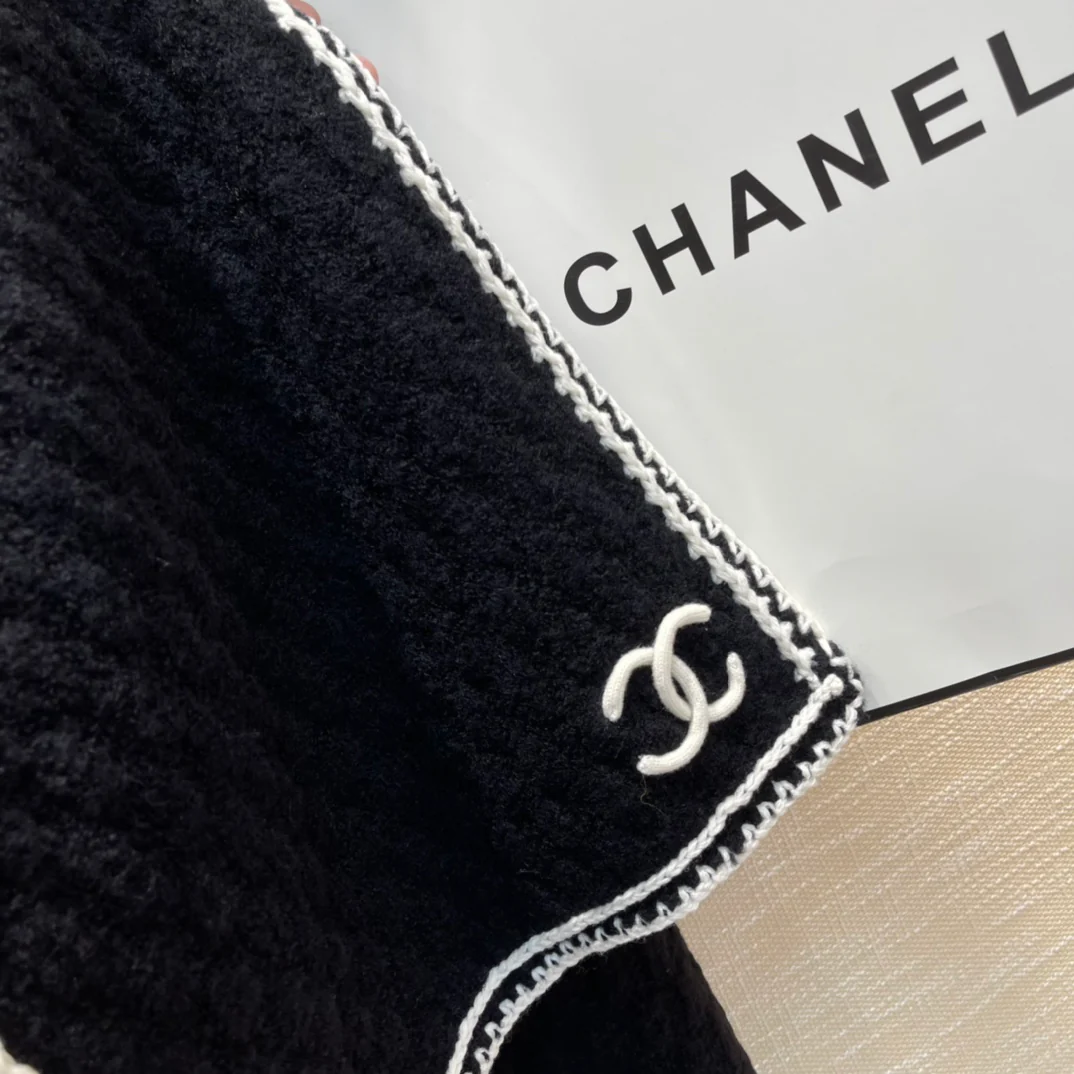 Шарф Chanel ручной работы - 59 - Шерсть - 26 - Кашемир - 15 - Шелк - Черный