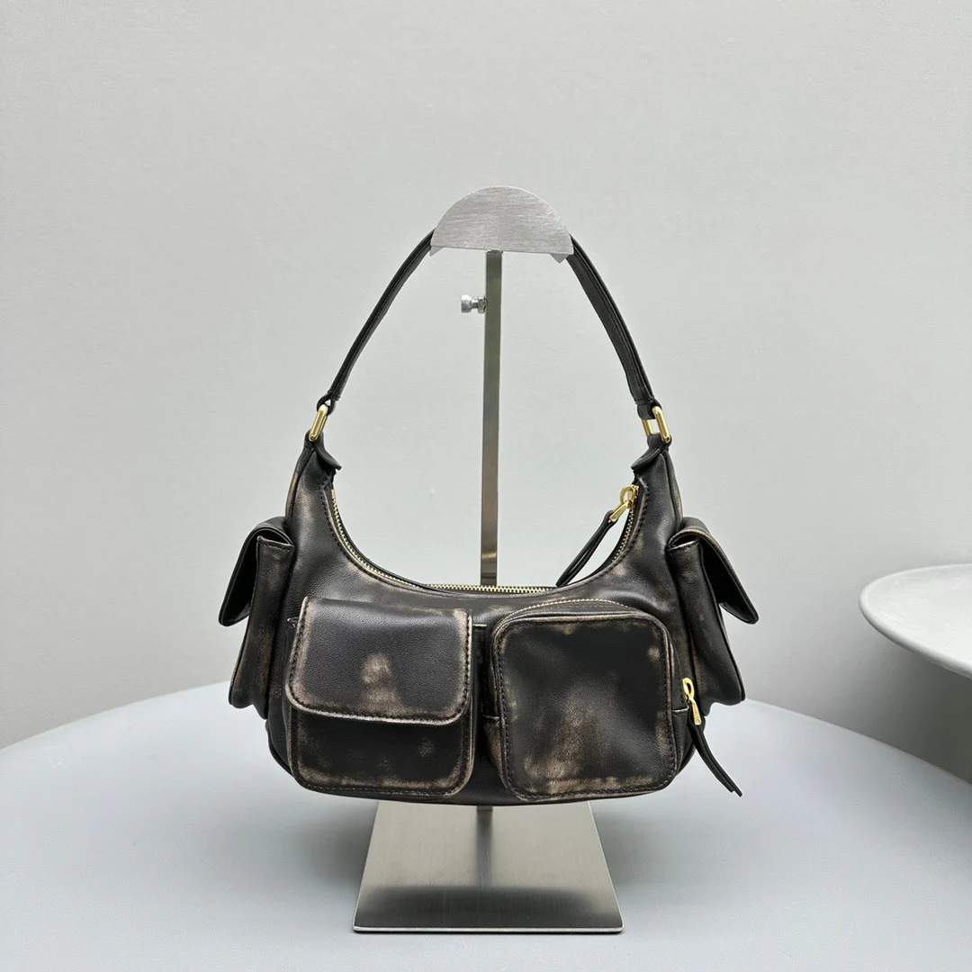 Сумка-карман Miu Miu из кожи наппа — винтажный коричневый