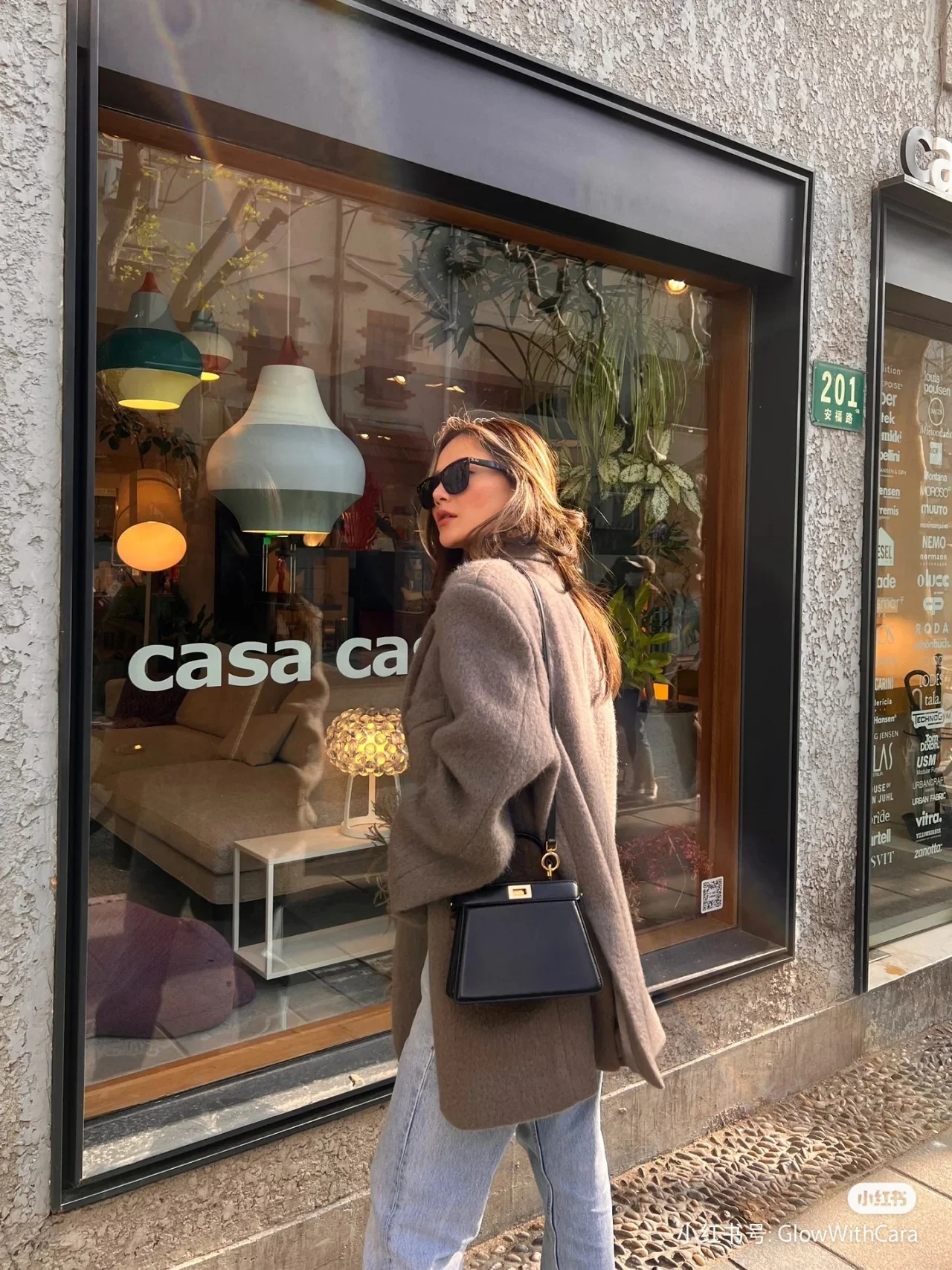 Fendi Peekaboo i See U Small Black Top Image