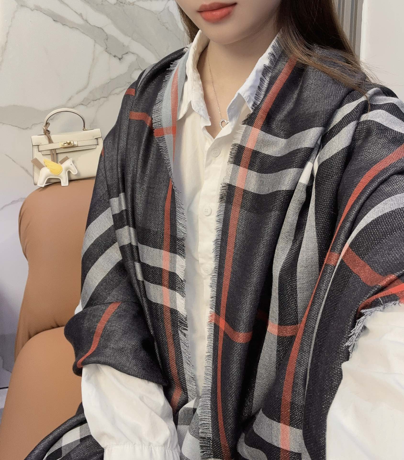 Шарф Burberry 2024 в винтажную клетку - черный - 220-70