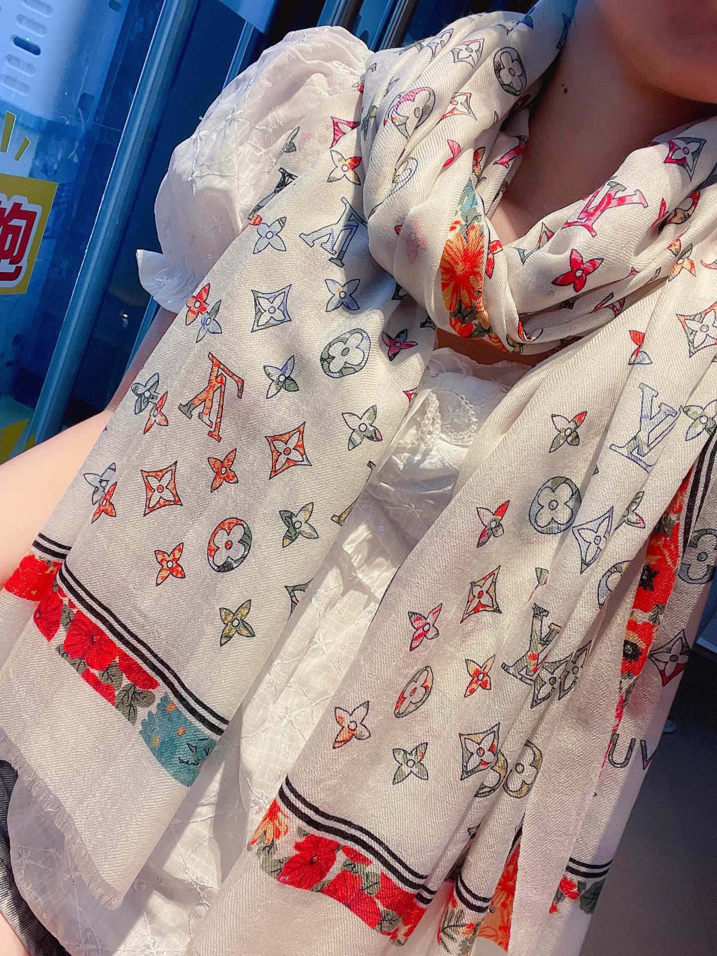 Шелковый шарф LV - 110-200 см - кашемир высшего качества (100%)