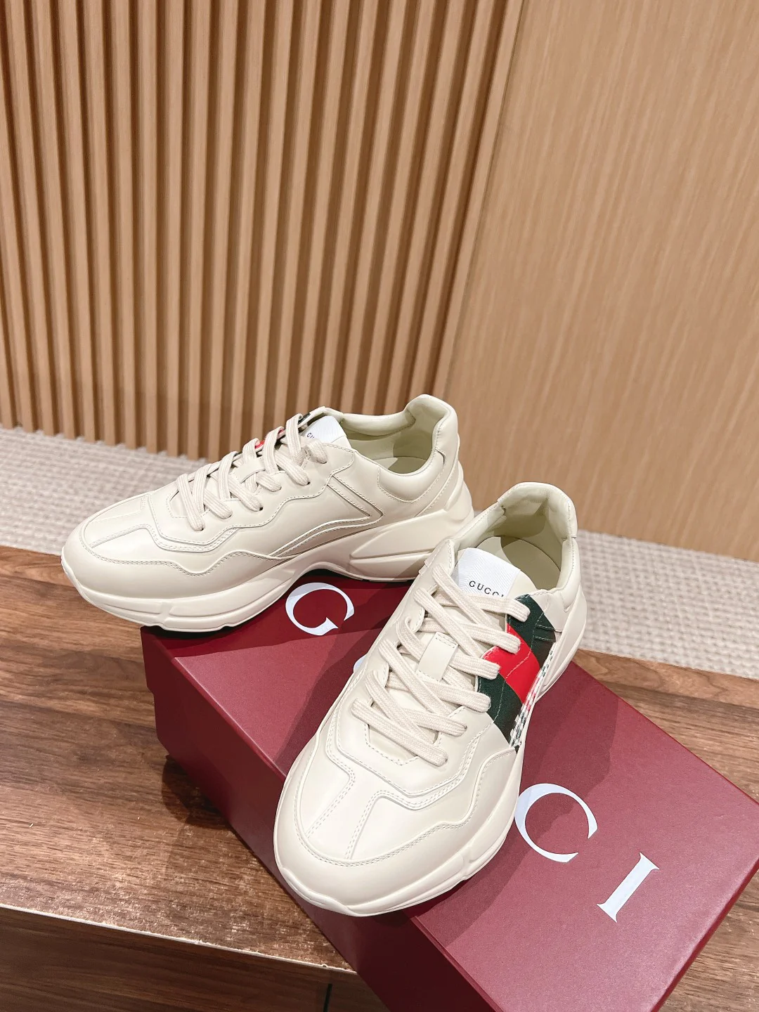 Кроссовки Gucci 2024 Dad Shoes - бежевые
