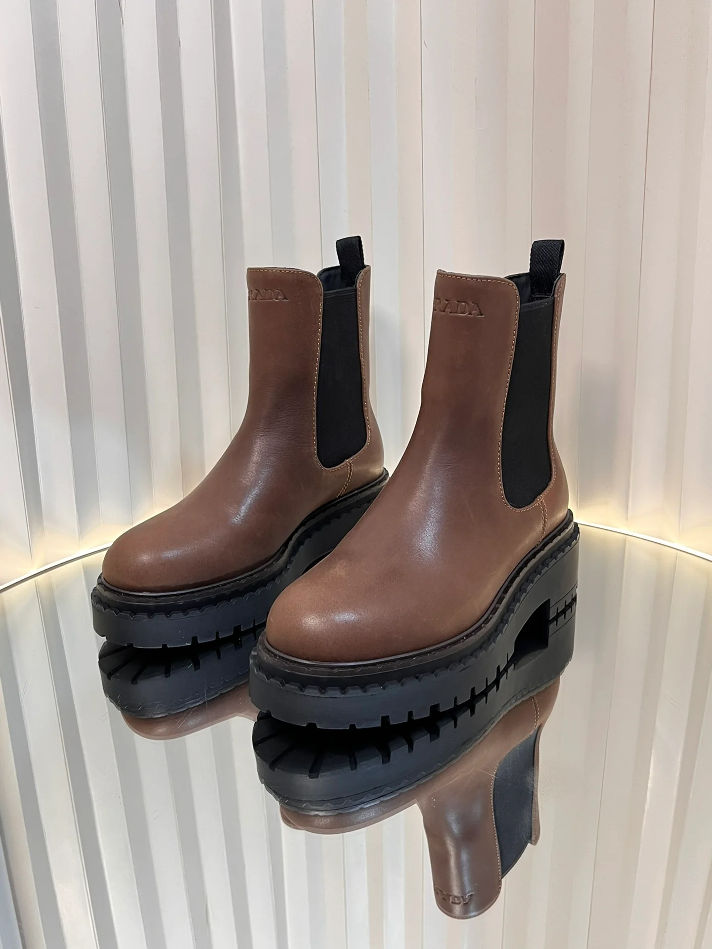 Кожаные ботильоны Prada 2024 - Кофейно-коричневый