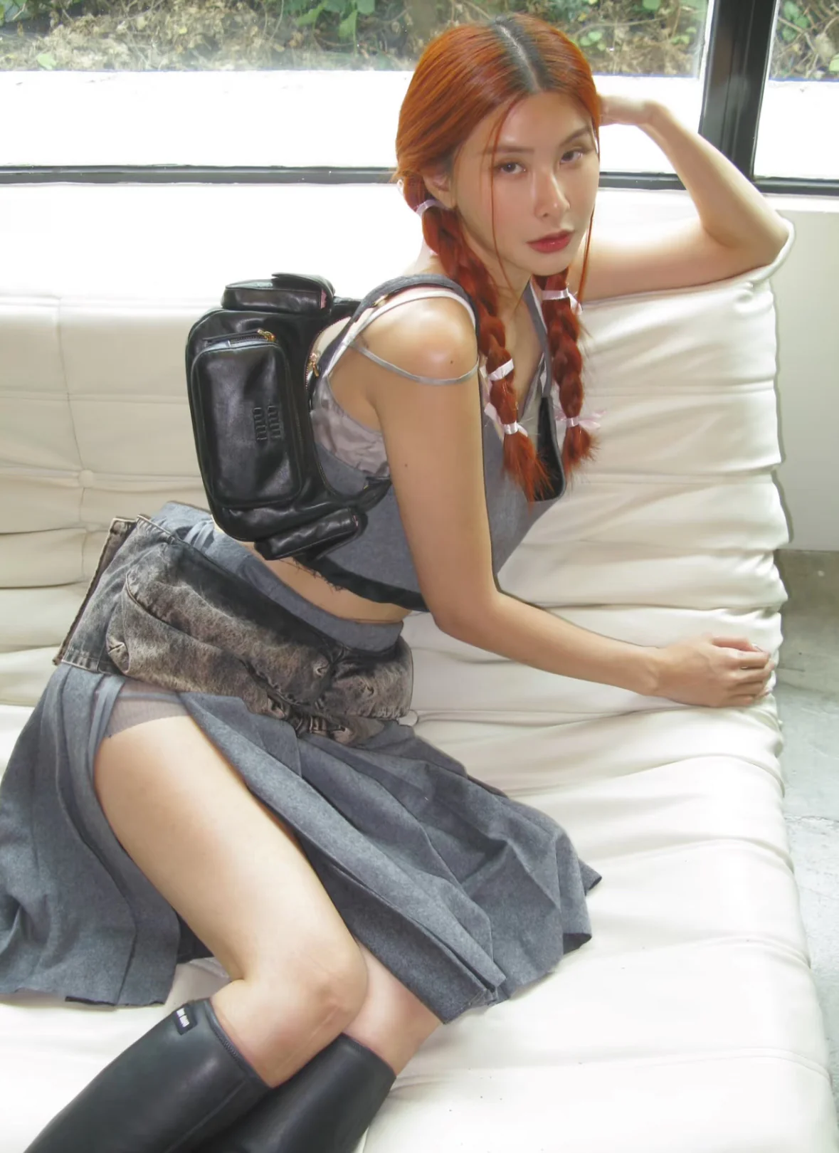 Сумка Miu Miu из кожи наппа с карманами — носите и делитесь с другими.