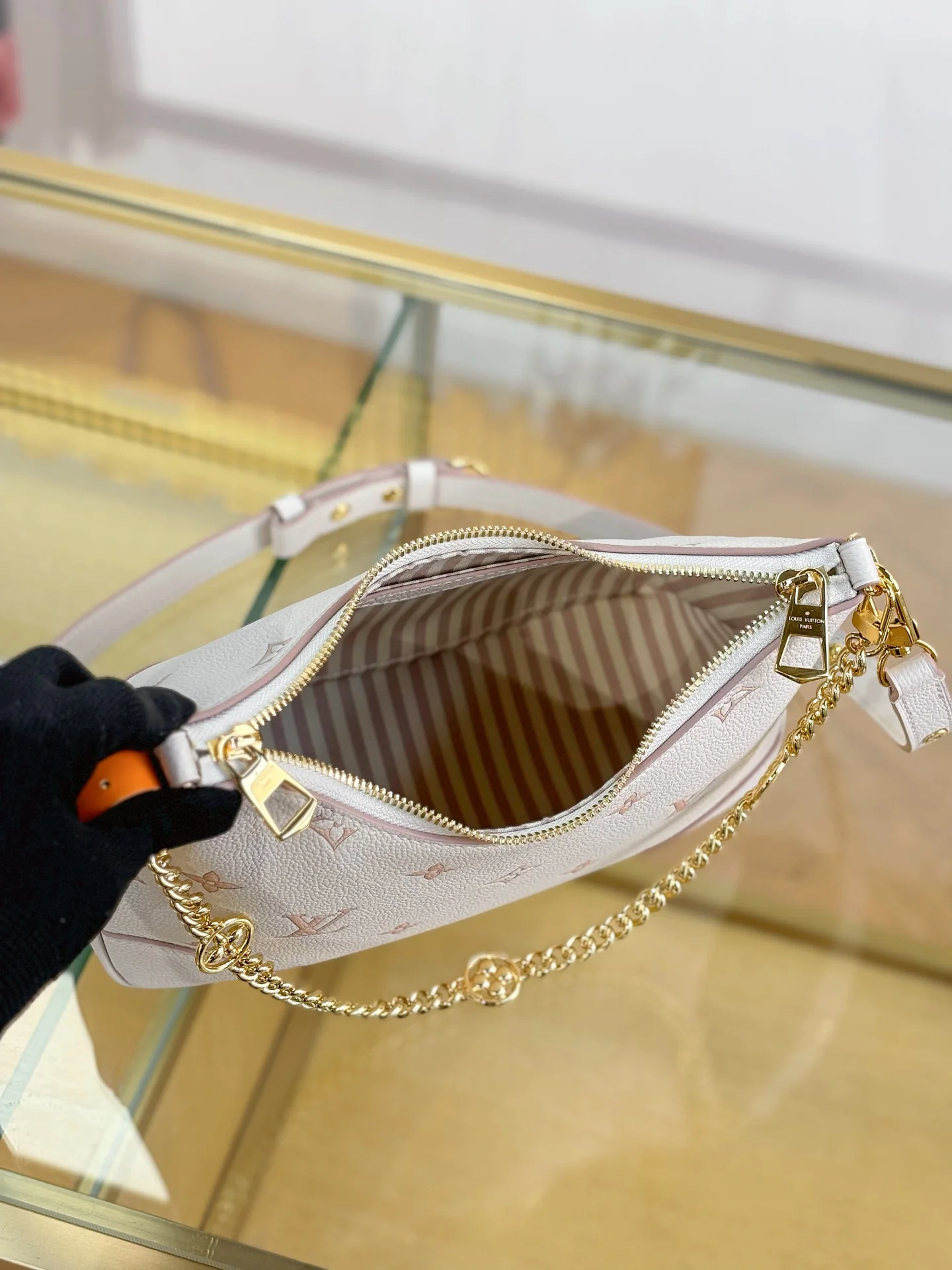 LV-m14634-boulogne handbag-white