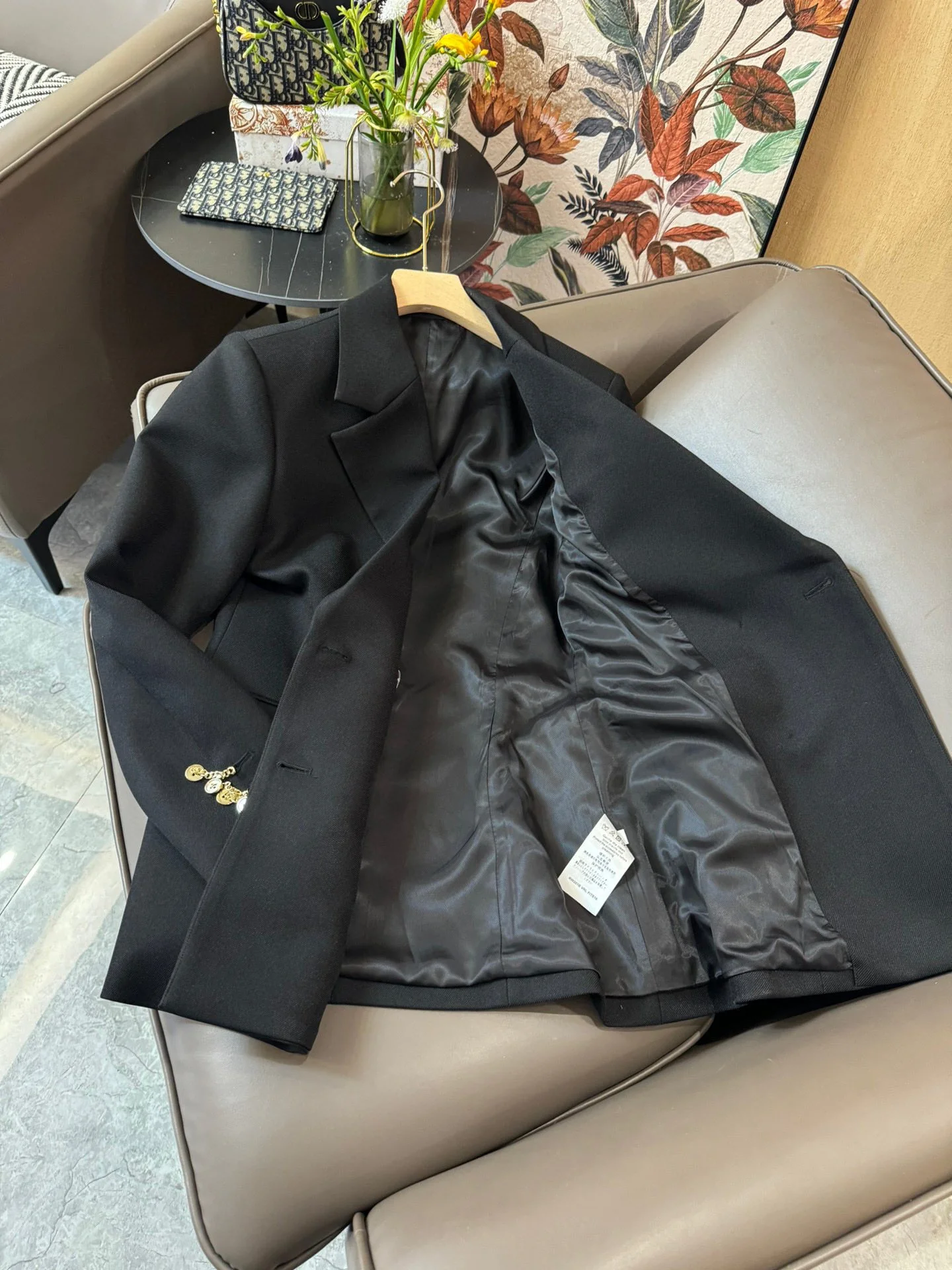 Пиджак Burberry 2403-24ss, новый, черный.