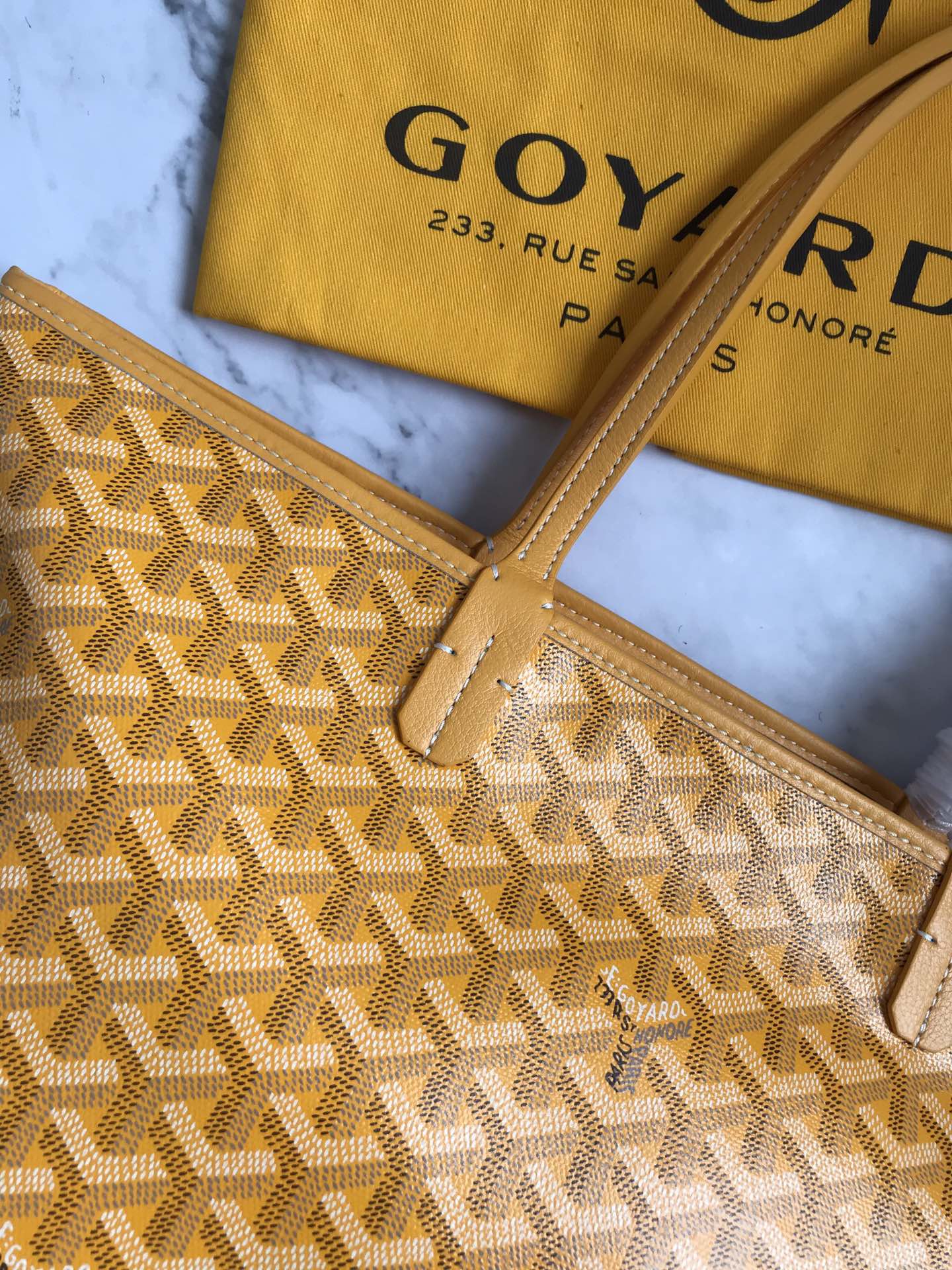 Маленькая сумка-тоут Goyard на молнии - белая - 1 шт.