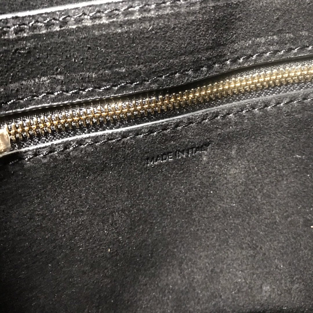 Сумка-ведро Celine Sangle, узор ?Личи?, маленькая, черная