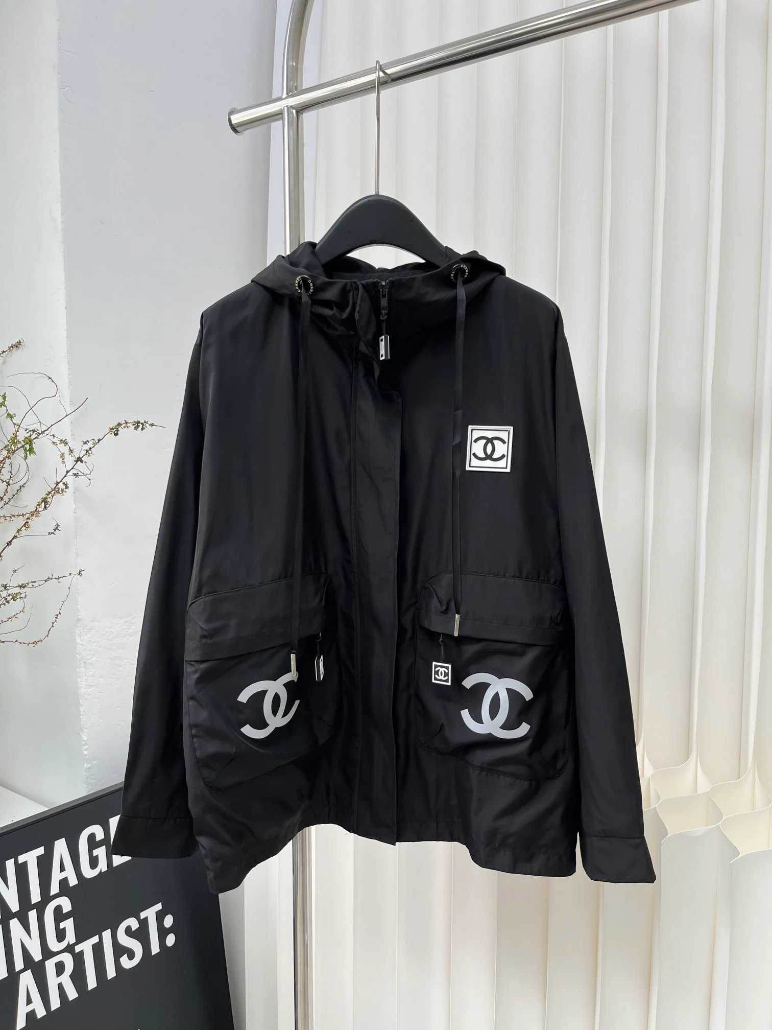 Ветровка Chanel 2403 черно-белая