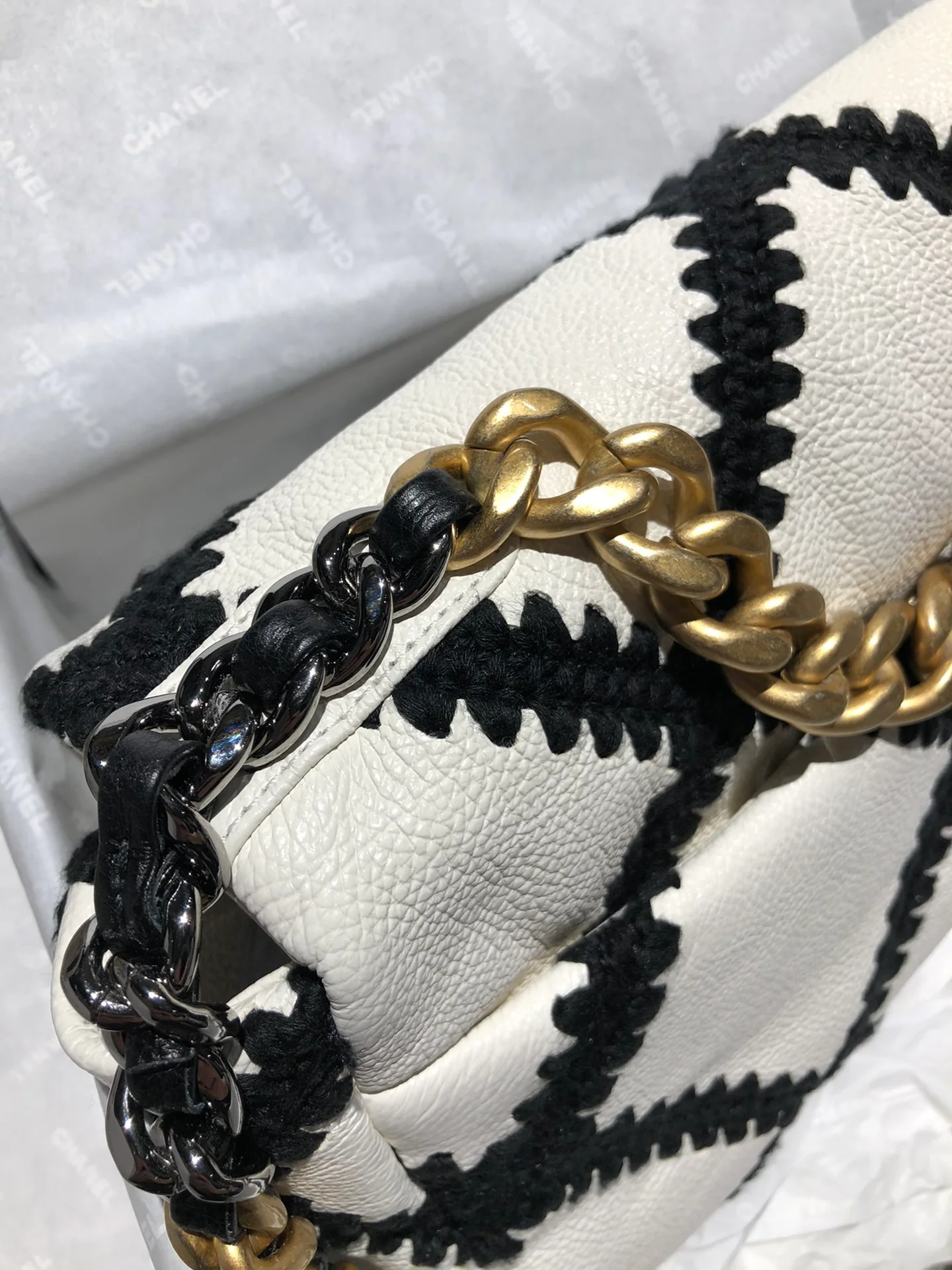 Сумка Chanel 19 - Кожаная - Черно-белый клетчатый узор