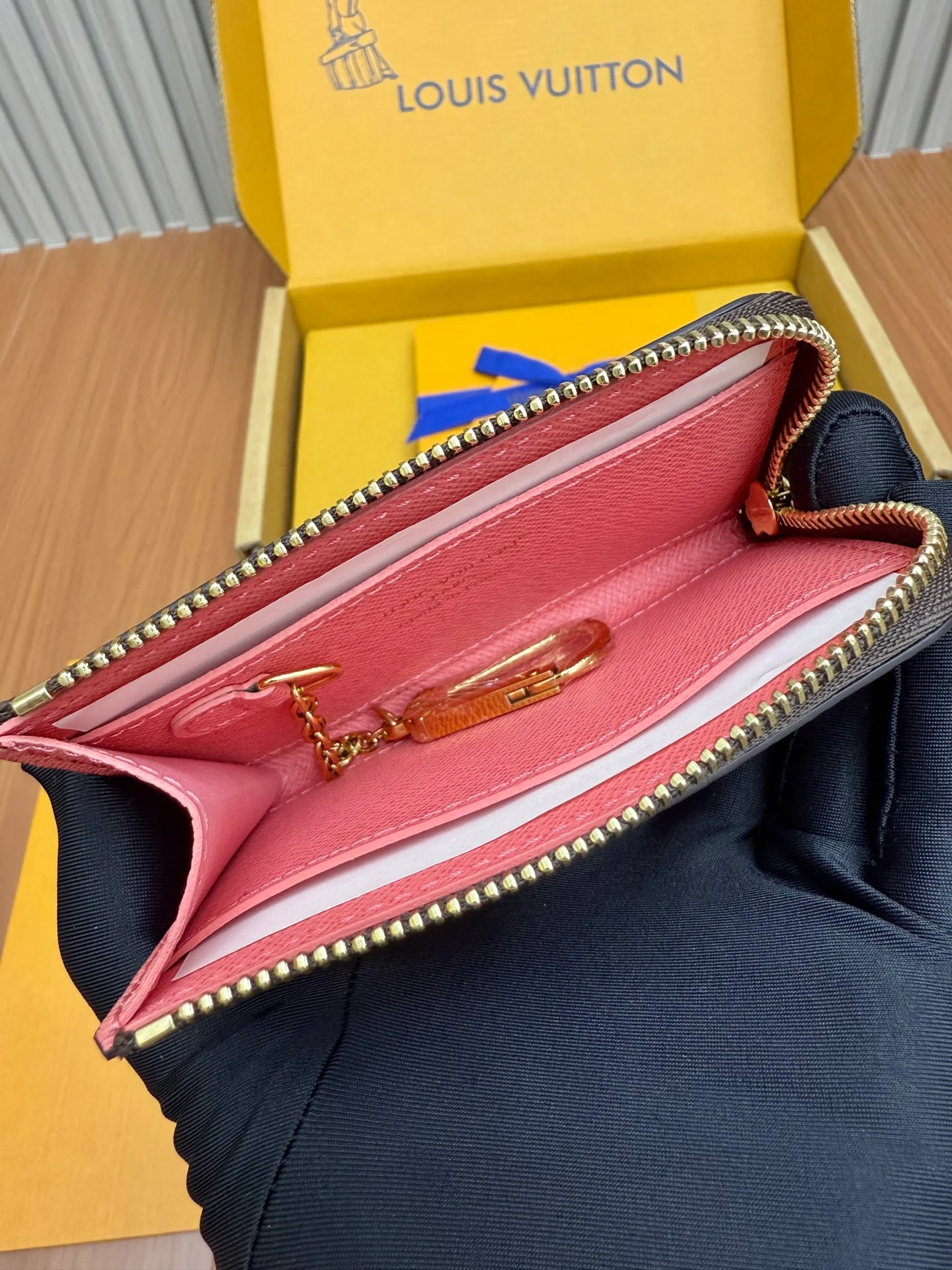 Кошелек LV-m14529 из цельной стали