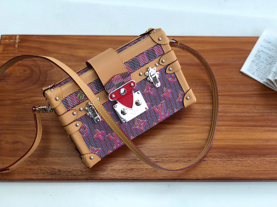 m55512-LV-petite-malle-handbag-red