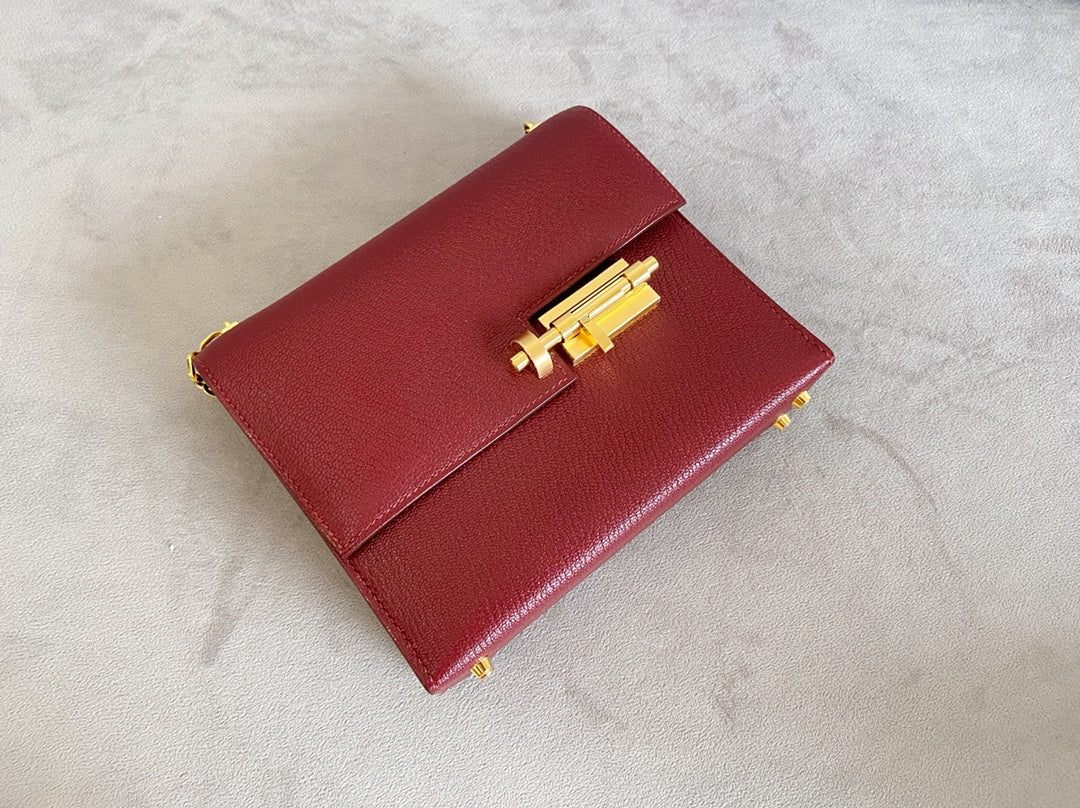 Hermes Verrou Mini Goatskin 55, фурнитура Hermes из красного золота.