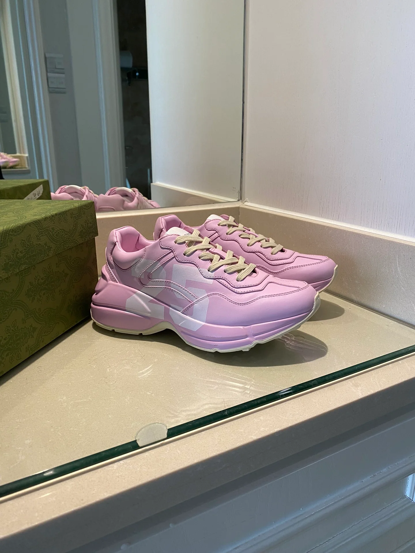 Gucci - Dad Shoes - 21