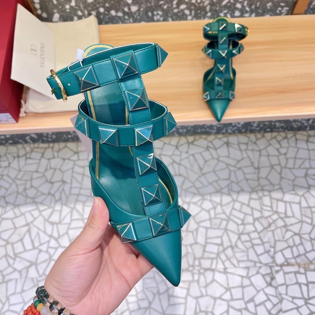 Valentino - Зеленые сандалии на шпильке