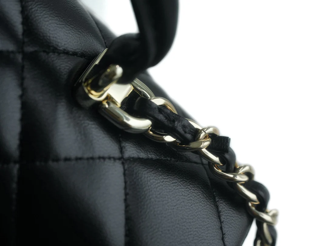 Мини-сумочка Chanel Mini CF, сумка на цепочке через плечо, черная.