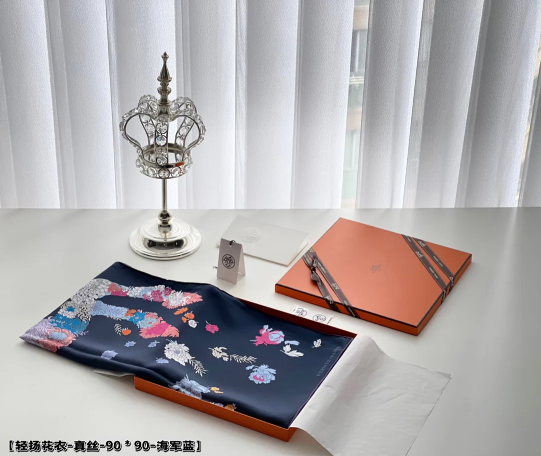 Шелковый шарф Hermes Floral 90 - в запечатанной коробке