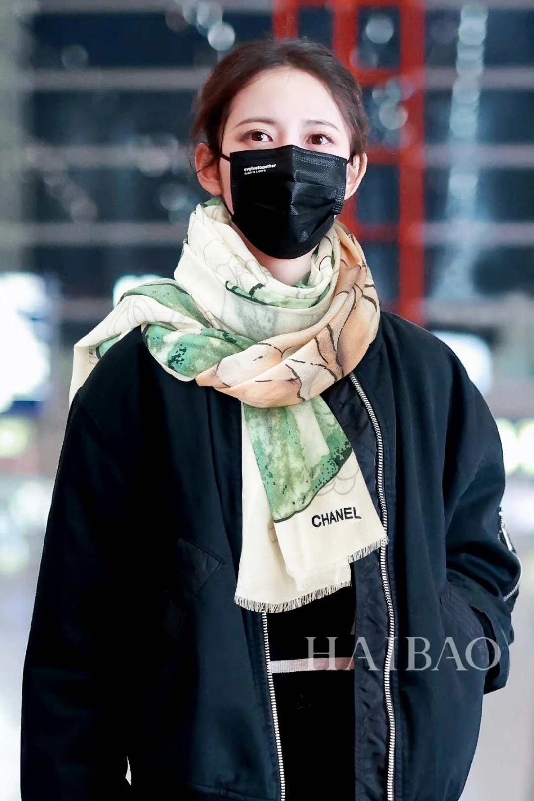 Chanel - Длинный шарф с цветочными мотивами 