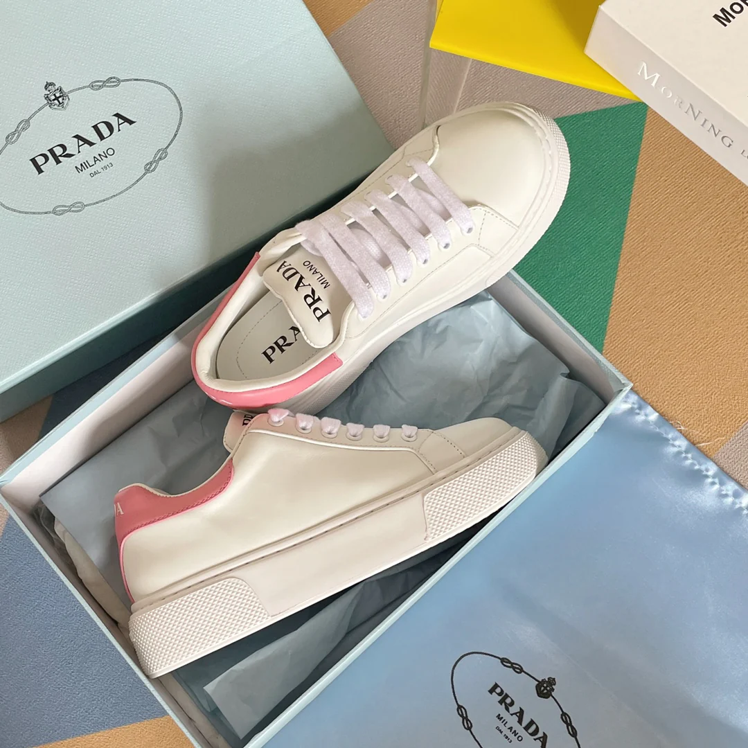 Новые поступления Prada ранней весной 2022 года - Повседневные туфли на платформе - 9