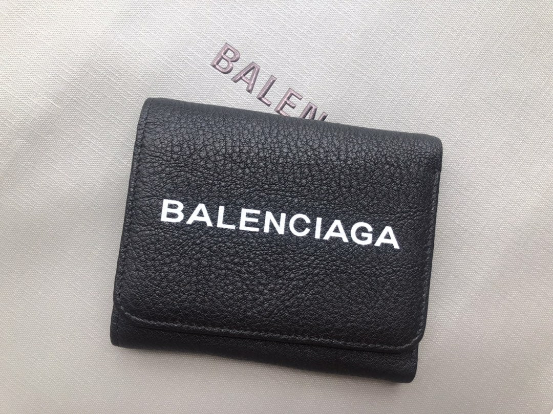 Balenciaga-最新款三折钱包-可放照片