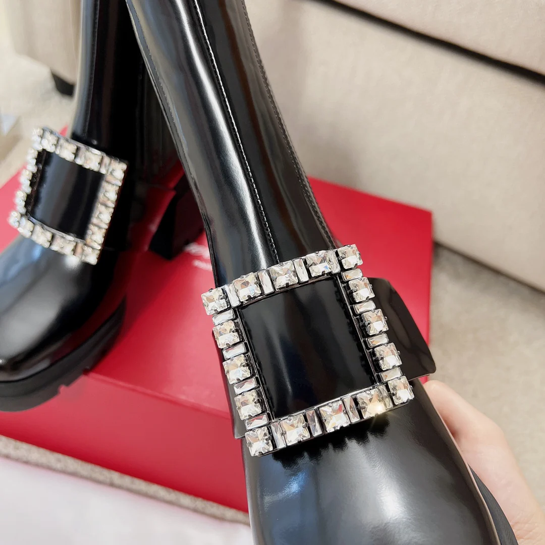 RV Shoes - 22ss - Ботинки до середины икры на массивном каблуке, украшенные стразами - Стиль Оуян Наны