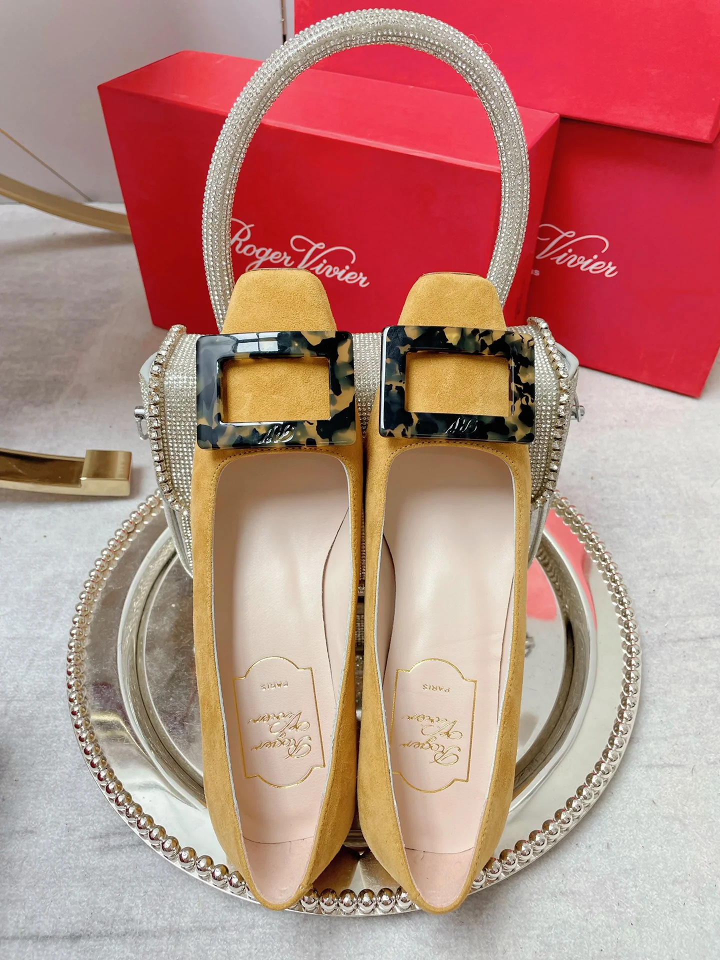 Туфли RV - замшевые, черепахового цвета, с пряжкой, на высоком каблуке - 4-5 см - бежевые