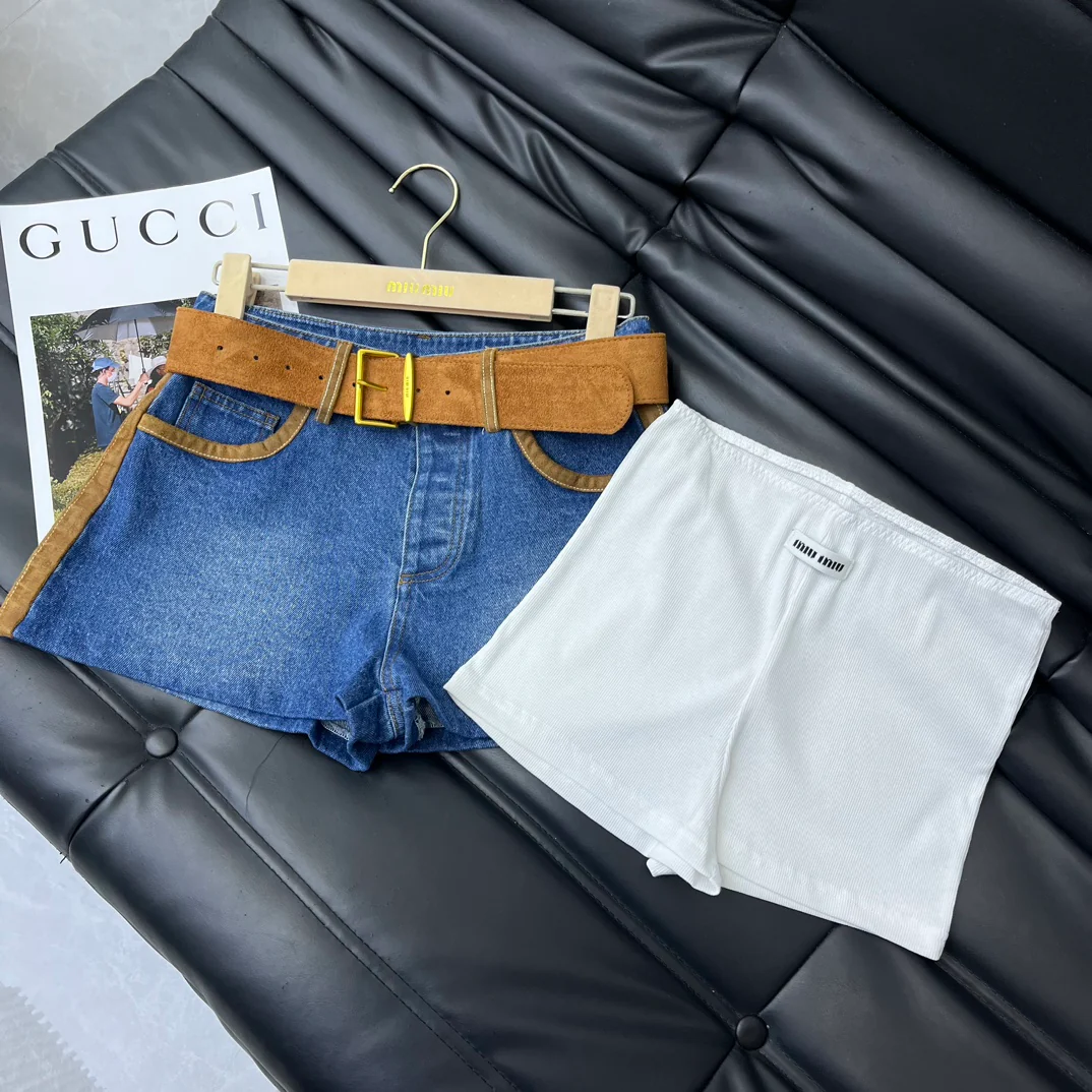 Miu Miu - 2404-24 Новинка: Комплект из двух предметов: шорты и пояс из оленьей кожи с лоскутным узором