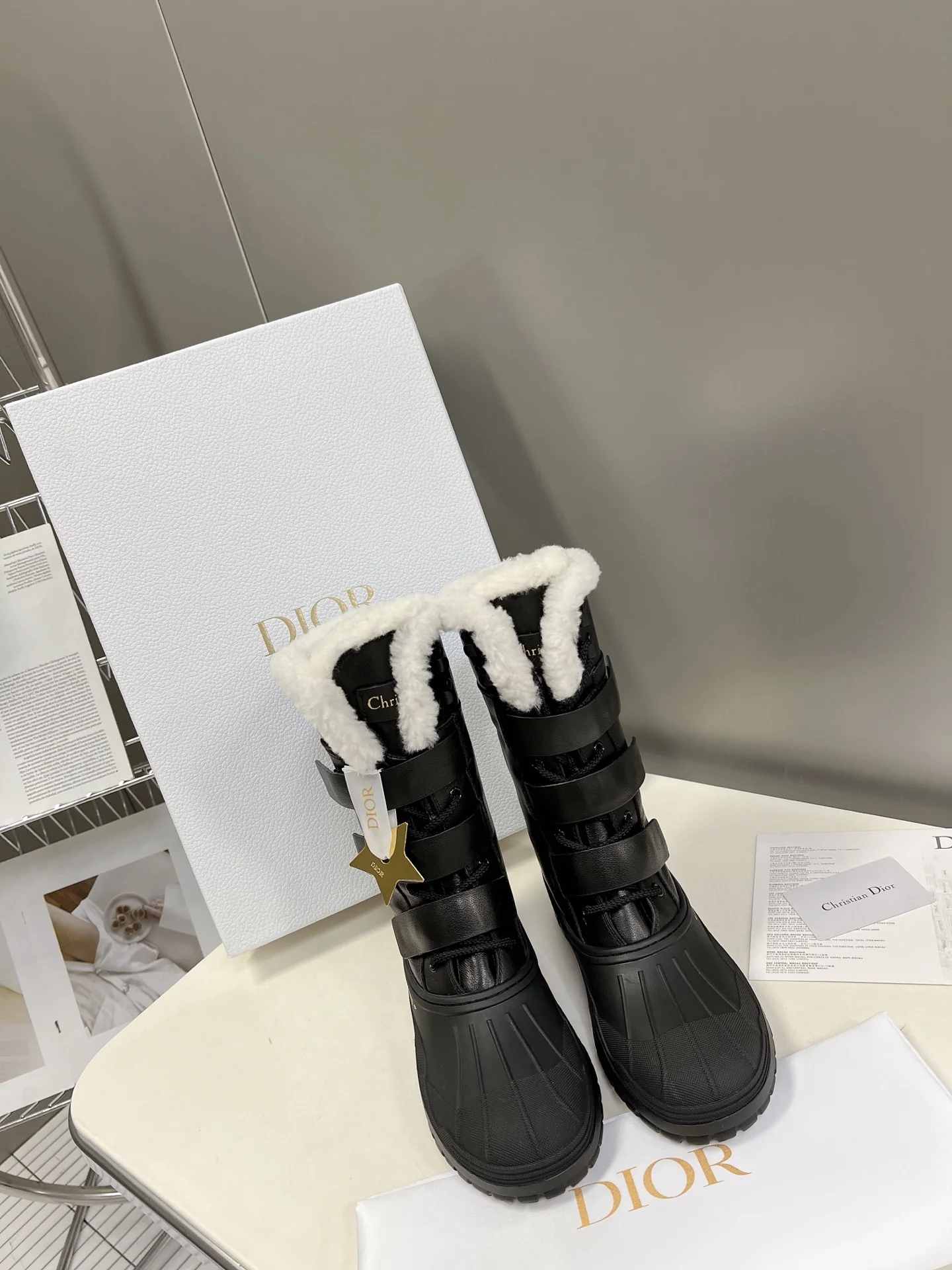 Dior - Новинка сезона осень/зима 2022 - Меховые сапоги