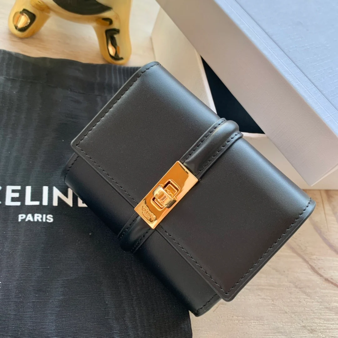 Маленький глянцевый трехсекционный кошелек Celine из телячьей кожи