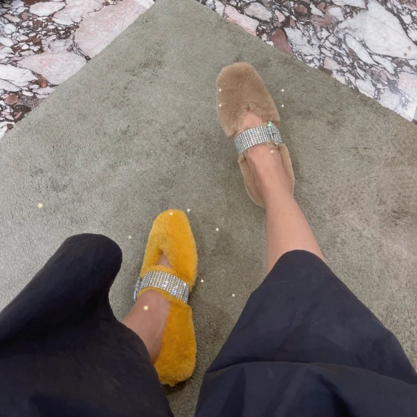 Джимми - Пушистые балетки - Фотографии в одежде