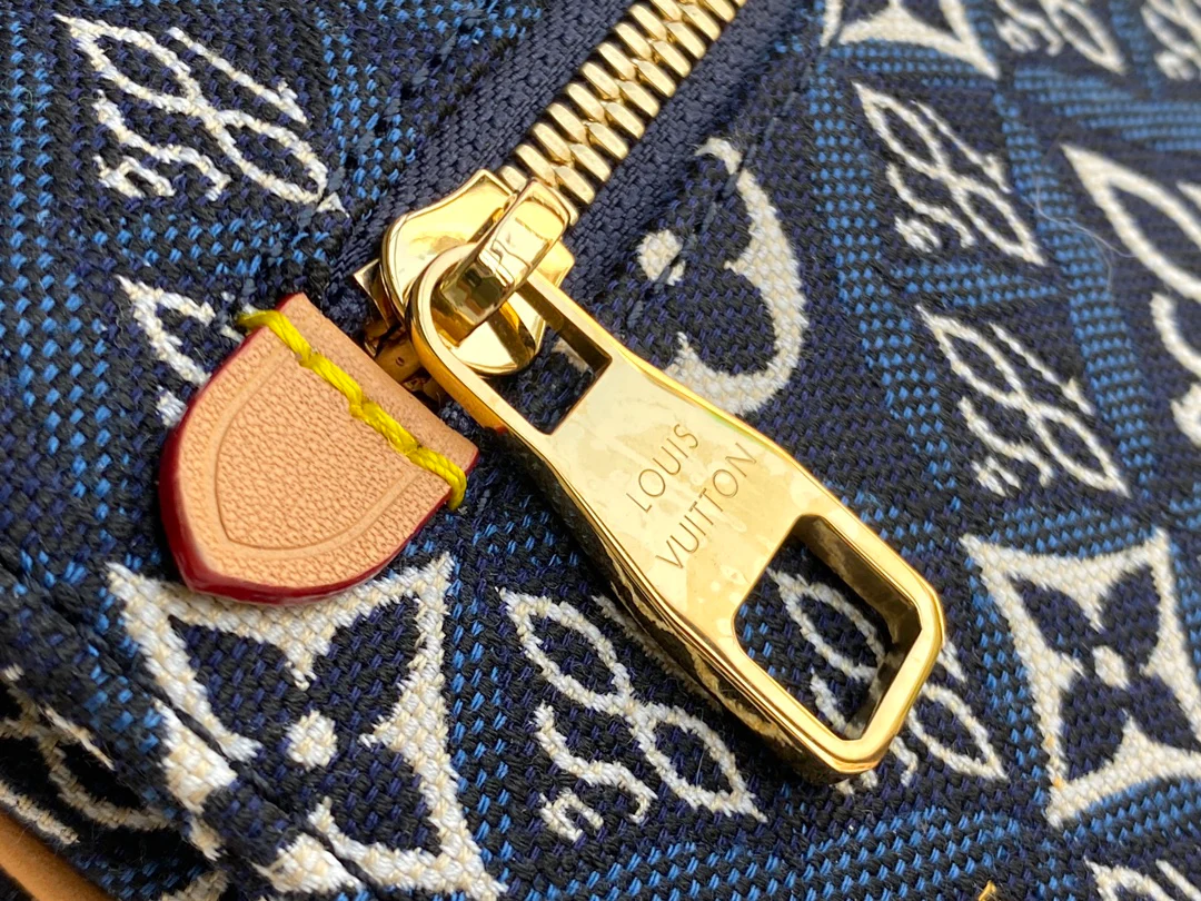 lv-m57395-pochette-metis-сумочка