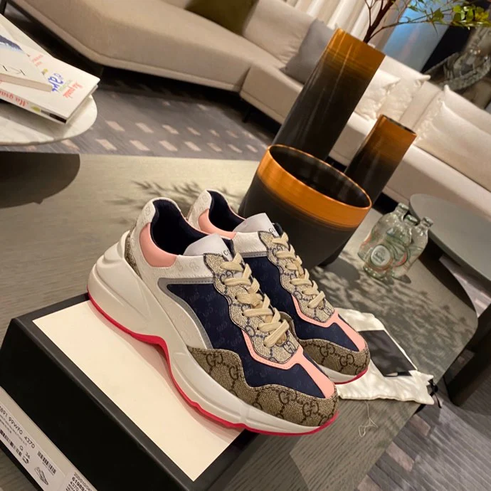 Массивные кроссовки Gucci — модель унисекс.