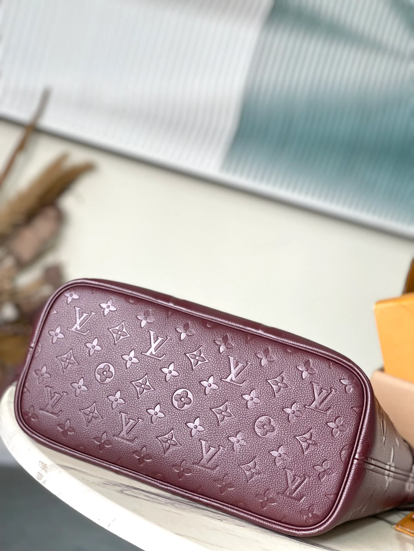 m45686-LV-neverfull-mm-Handbag-Burgundy