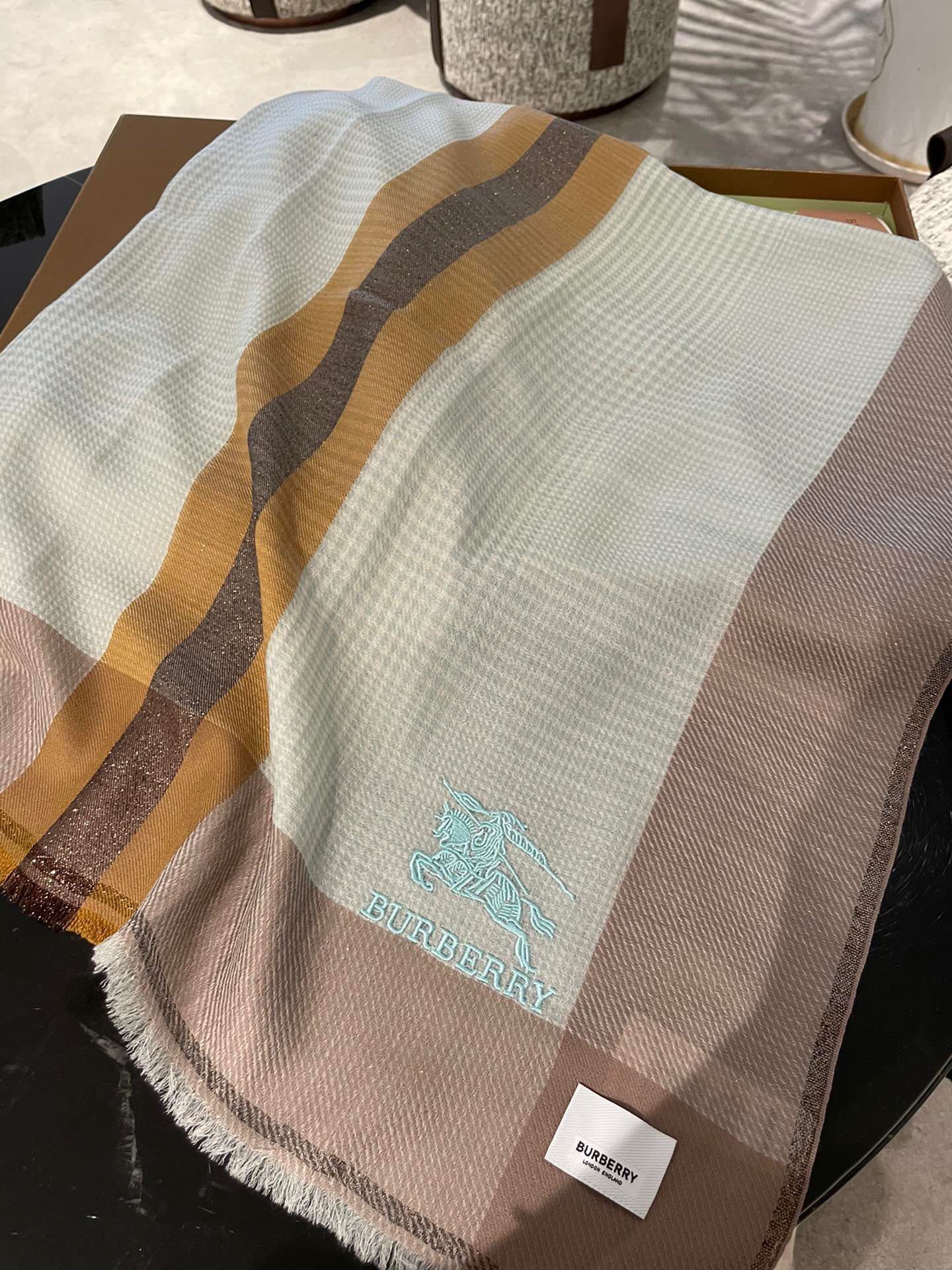 Кашемировый шарф Burberry - 105-180 см