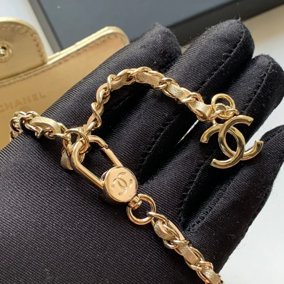 Монетоприемник Chanel CF на цепочке - 1 шт.