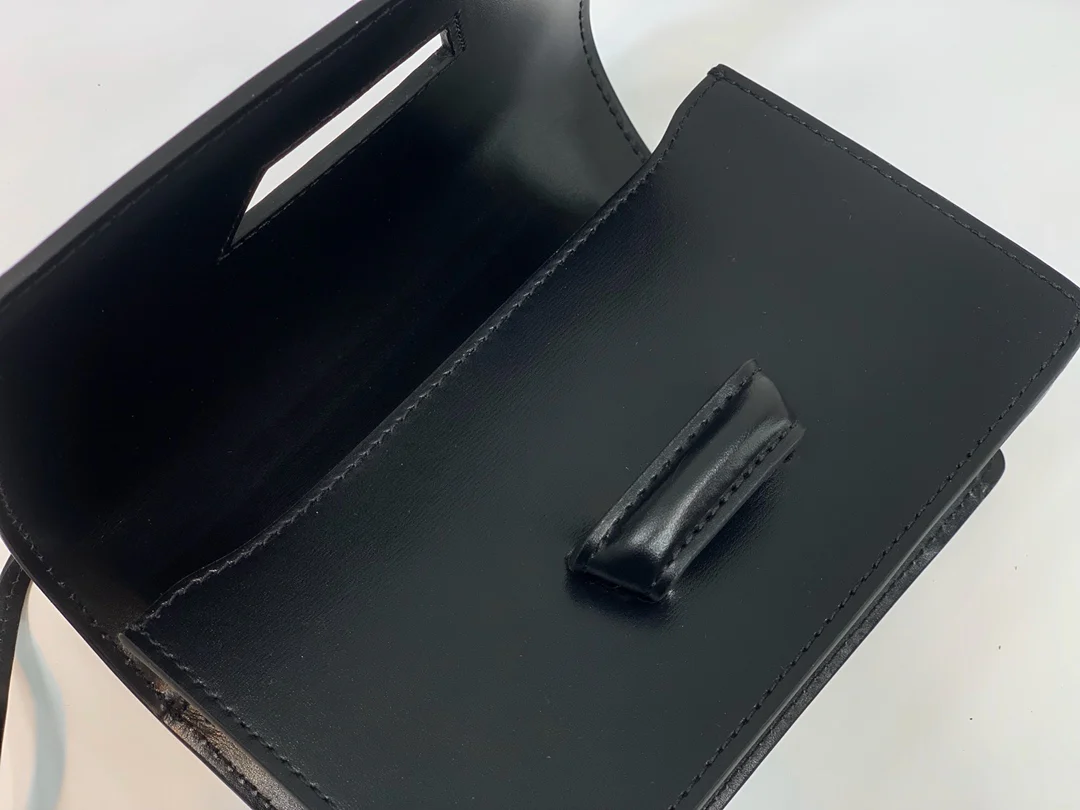 Треугольная сумка Loewe - Телячья кожа - Маленькая - 2 шт.