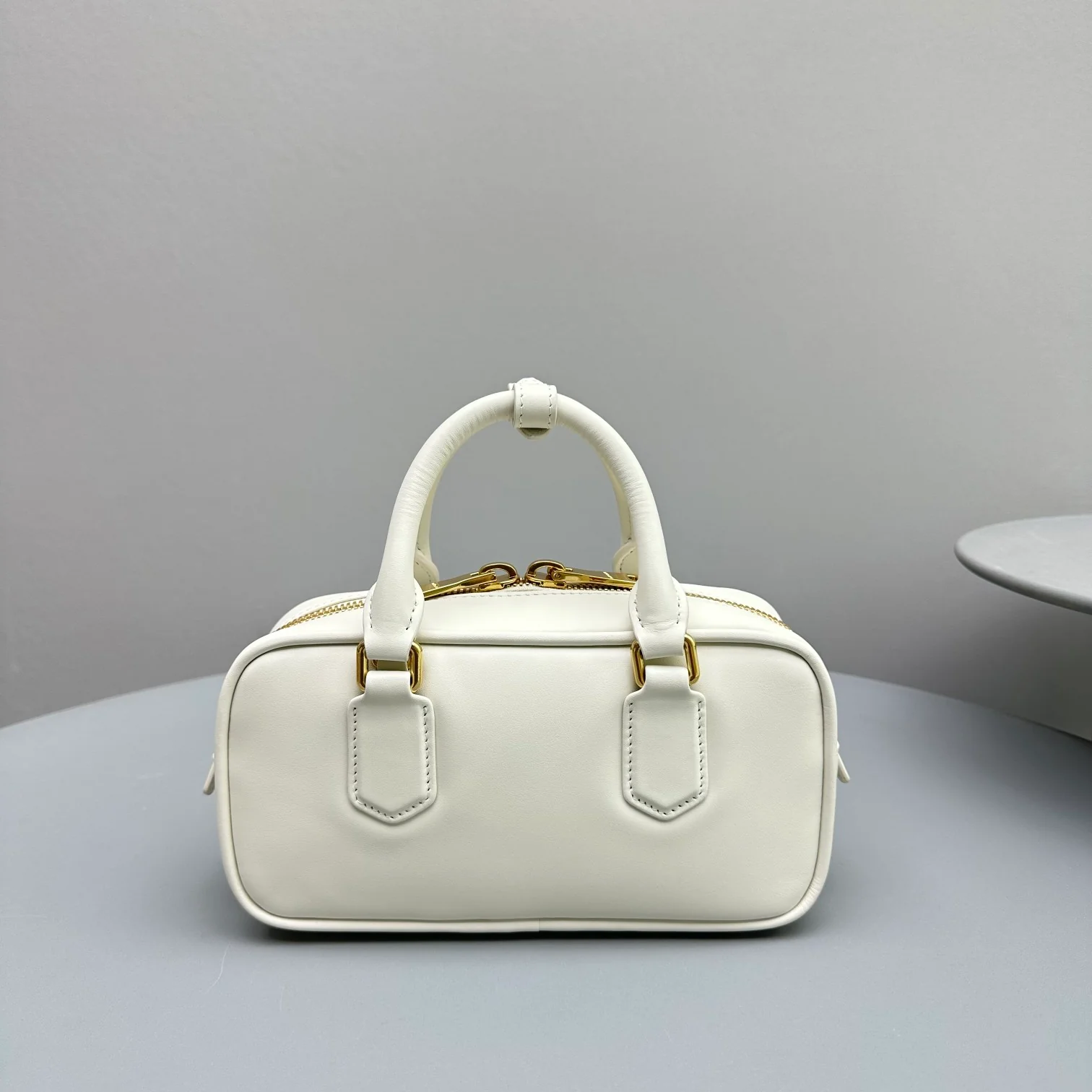 Сумка для боулинга Miu Miu - Маленькая - Белая