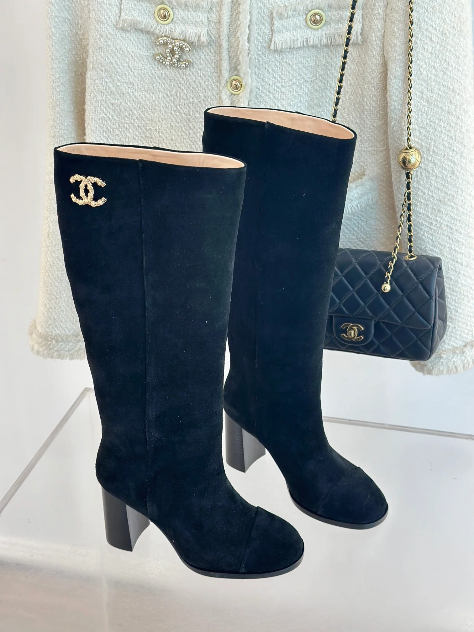 Кожаные сапоги Chanel 2024 - черные