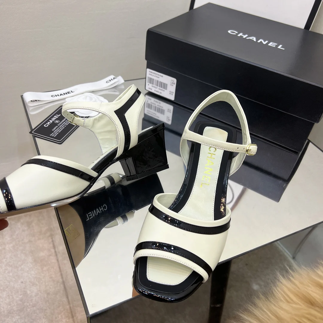 Туфли Chanel с открытым носком