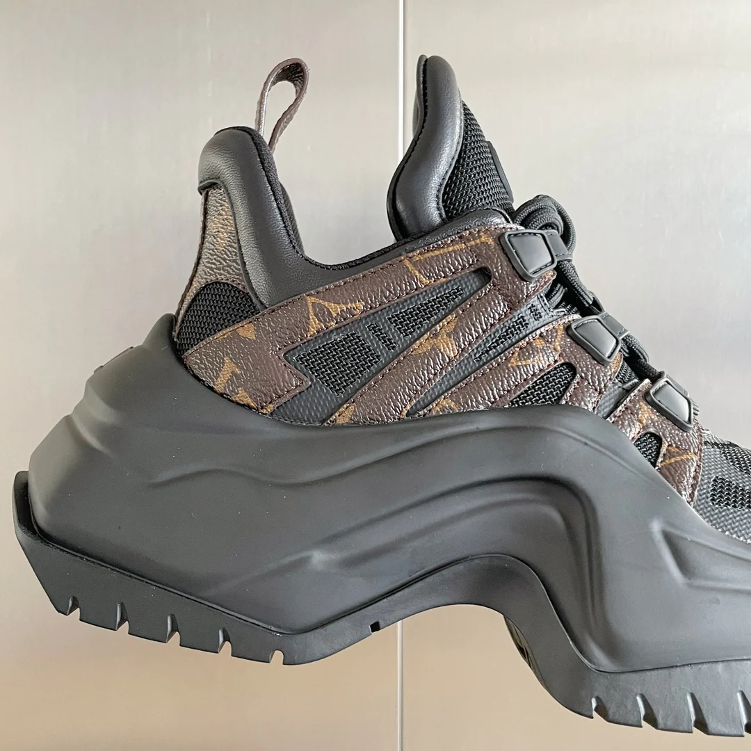 Новинка LV 2023 года - Серия Archlight 2-0 на платформе - Кроссовки/?папины кроссовки? - Черные