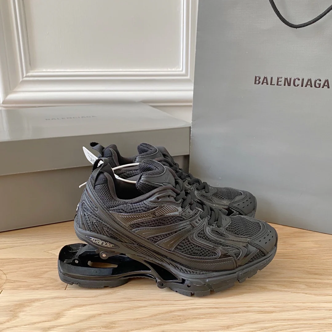 Кроссовки Balenciaga Retro Spring-Style Dad Shoes - черные
