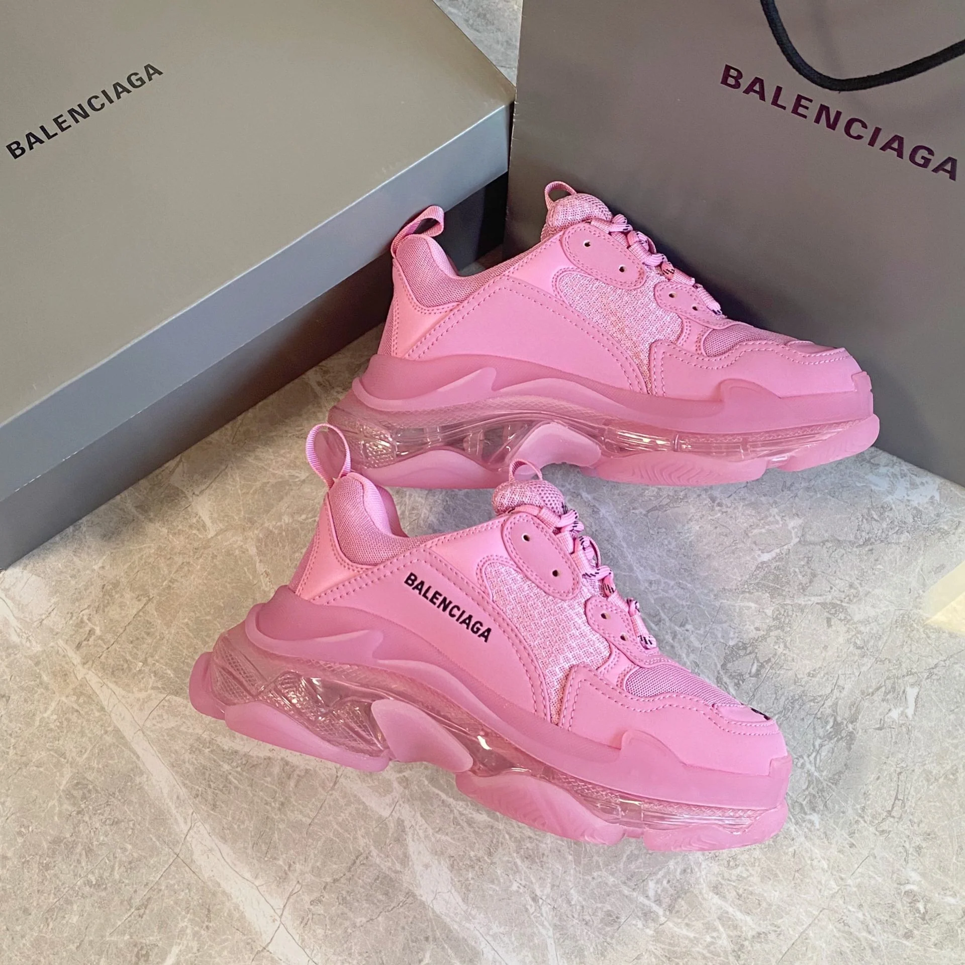 Кроссовки Balenciaga Triple S Cushion Dad Shoes