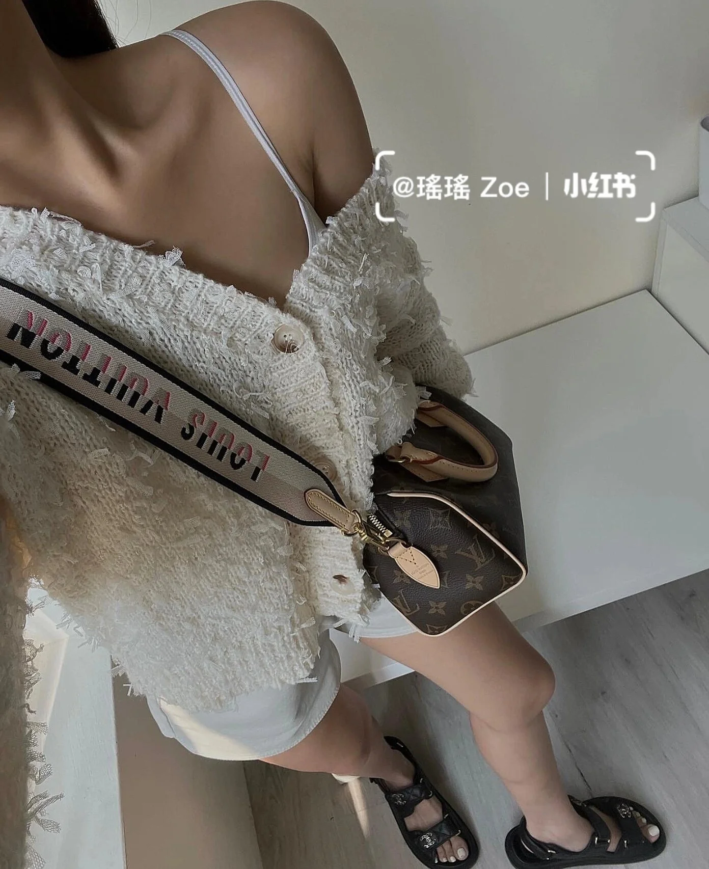 m46234-LV-speedy-bandouliere-20-classic monogram