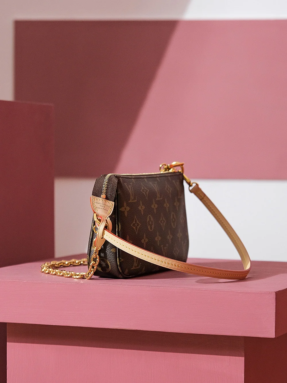 m82766-LV-pochette-accessoires Сумка для маджонга